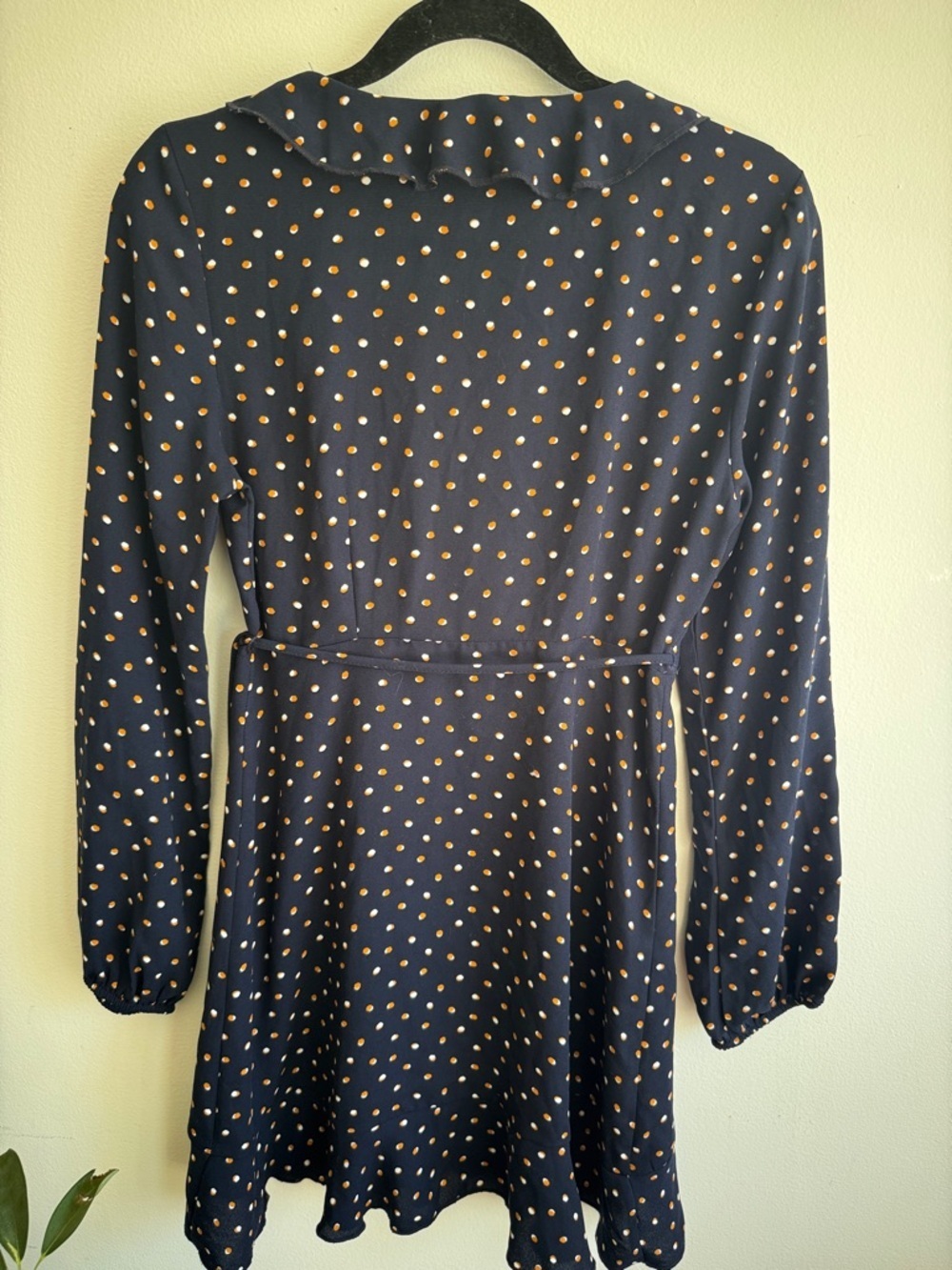 Forever 21 Navy Wrap Dress with Peach Polka Dots - Picture 5 of 5
